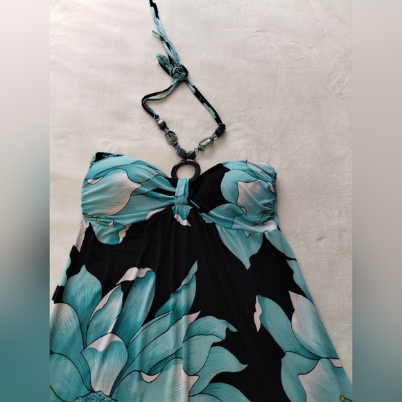 Kisses and hugs floral dress - Picture 3 of 7